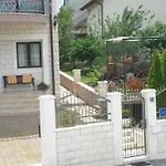 Apartamento Ivona 2 *