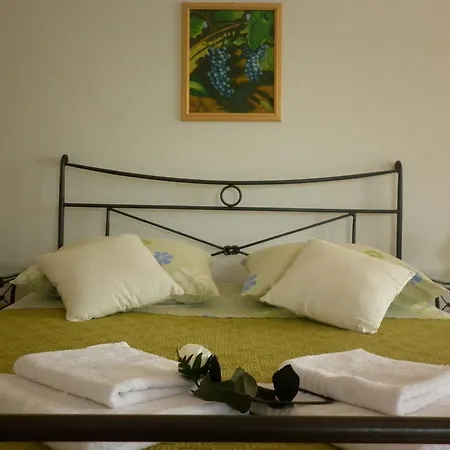 Ivona 2 * Trogir