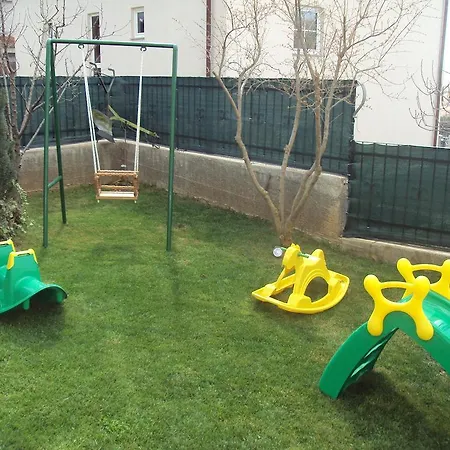 アパート Ivona 2 *