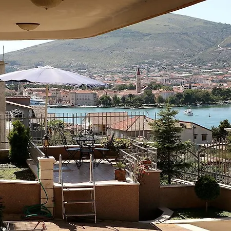 Ivona 2 トロギール