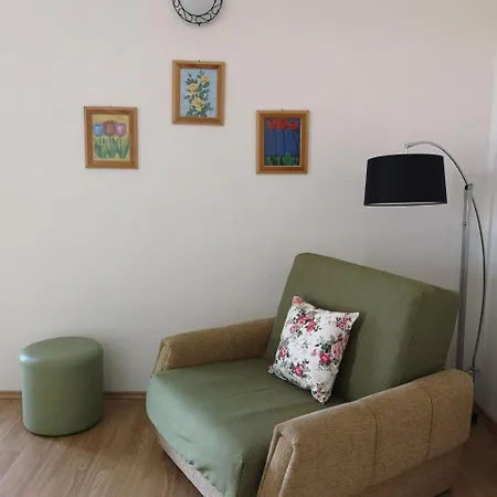 Ivona 2 アパート